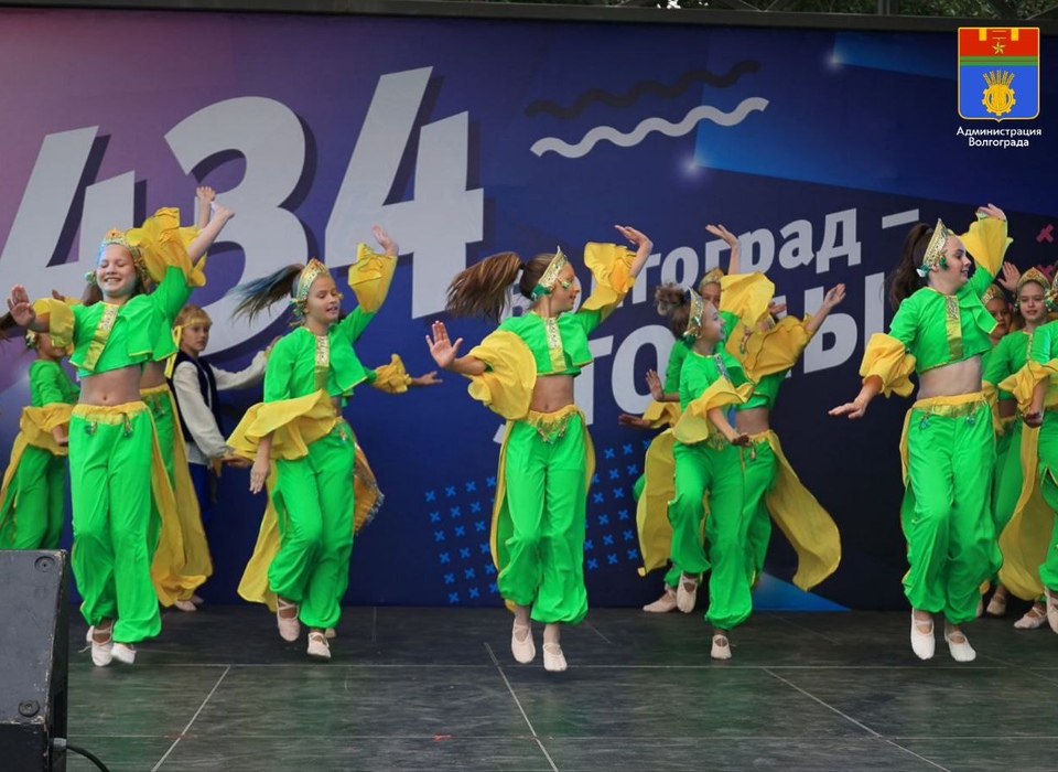 В Волгограде начал работу фестиваль искусств «#Наволне434»