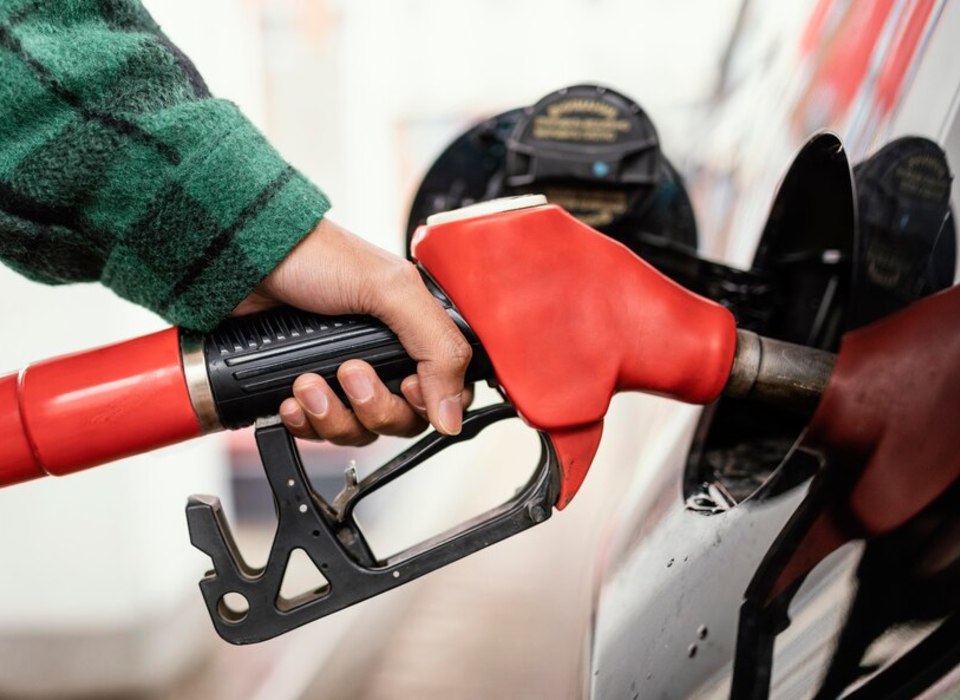 В Волгограде зафиксировали снижение цен на дизтопливо и бензин