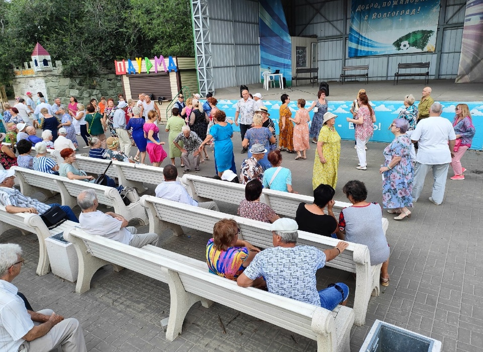 7 июня жителей Волгограда ожидают ретро-танцы под названием «Музыка из СССР»