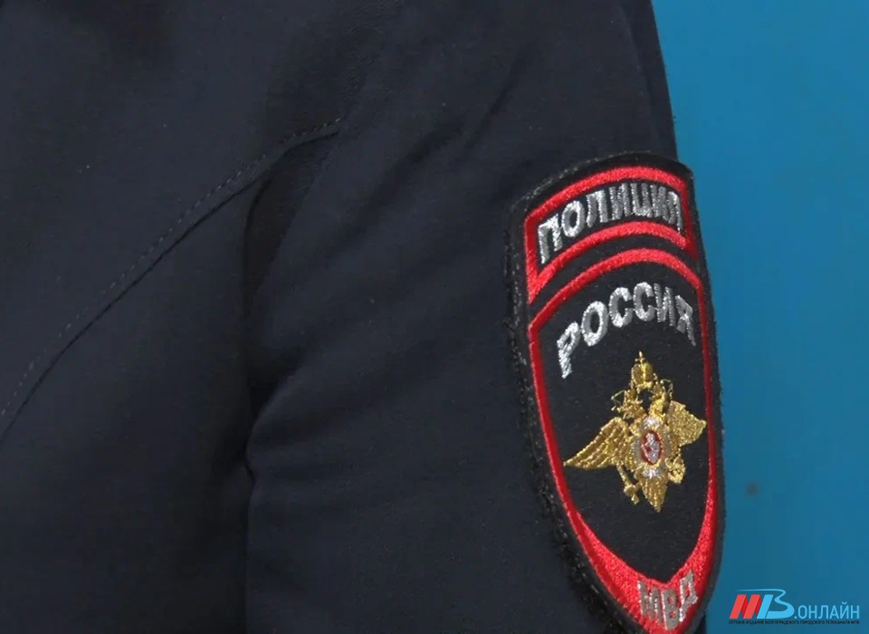 Волгоградец украл у своего работодателя 560 000 рублей и два телефона