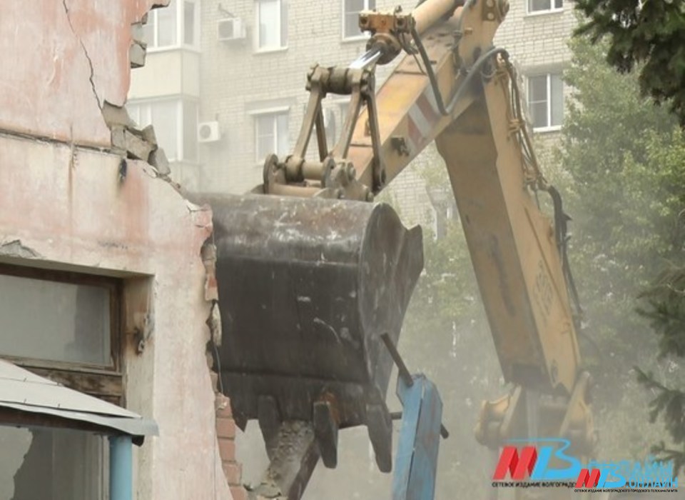 В Волгограде расселят многоквартирный дом на улице Панферова