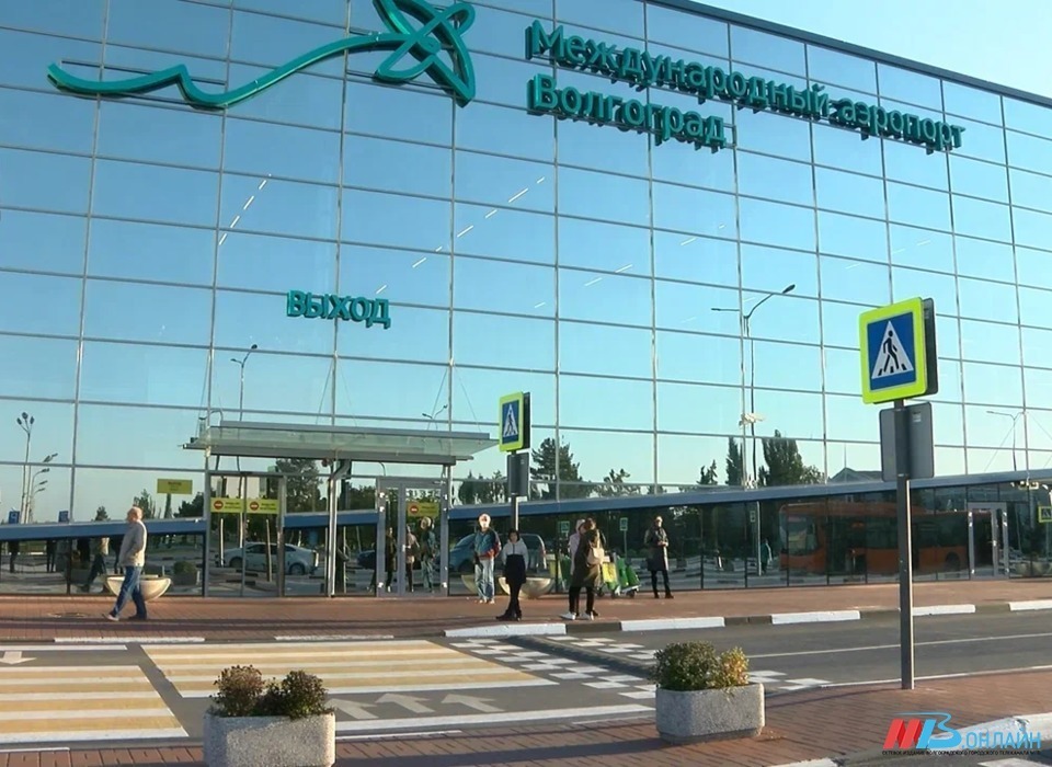 Из-за атаки БПЛА перенесли вылет самолёт в Волгограде